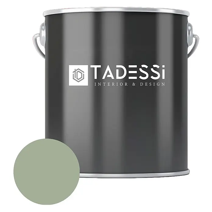 Tadessi Wandfarbe Salbeigrün - Grün, Matt, 2,5 l - Dunkelgraue Farbkanne mit TadesSi-Logo und salbeigrüner Farbprobe.