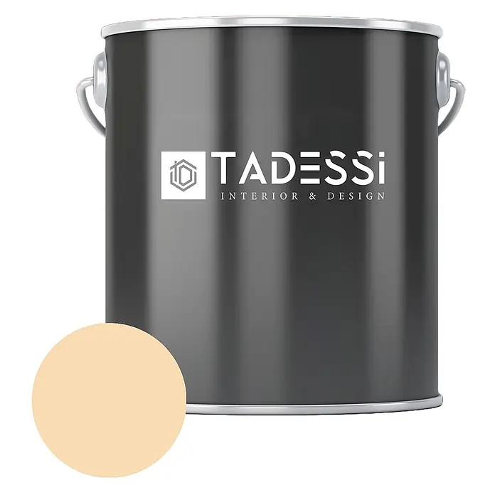 Tadessi Wandfarbe Graubeige - Beige, Matt, 5 l - Dunkelgrauer Farbeimer mit TadesSI-Logo und hellgelber Farbprobe. Für Innenräume.