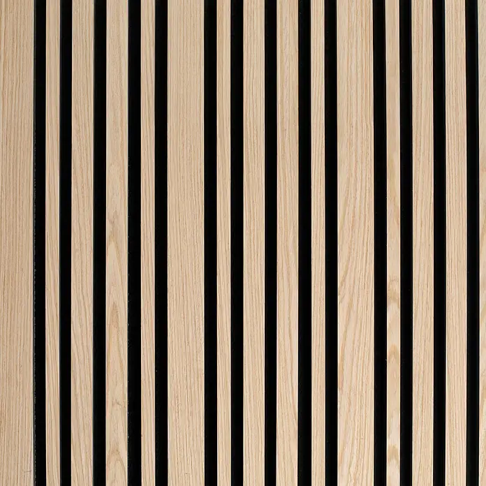 FibroTech Akustikpaneel Signature Proff - Light Oak, L x B x S: 3.000 x 605 x 22 mm - Helles Eichenholz-Akustikpaneel mit vertikalen Lamellen und schwarzen Elementen.