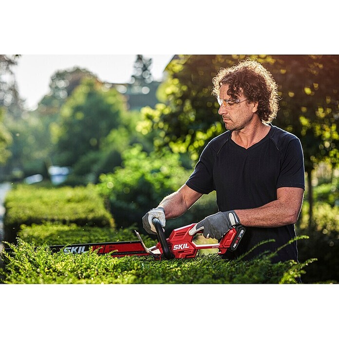 Skil PWRCore 20V Accu Heggenschaar + Gratis Accu Compressor (20 V, Li-ion, Excl. accu) | BAUHAUS