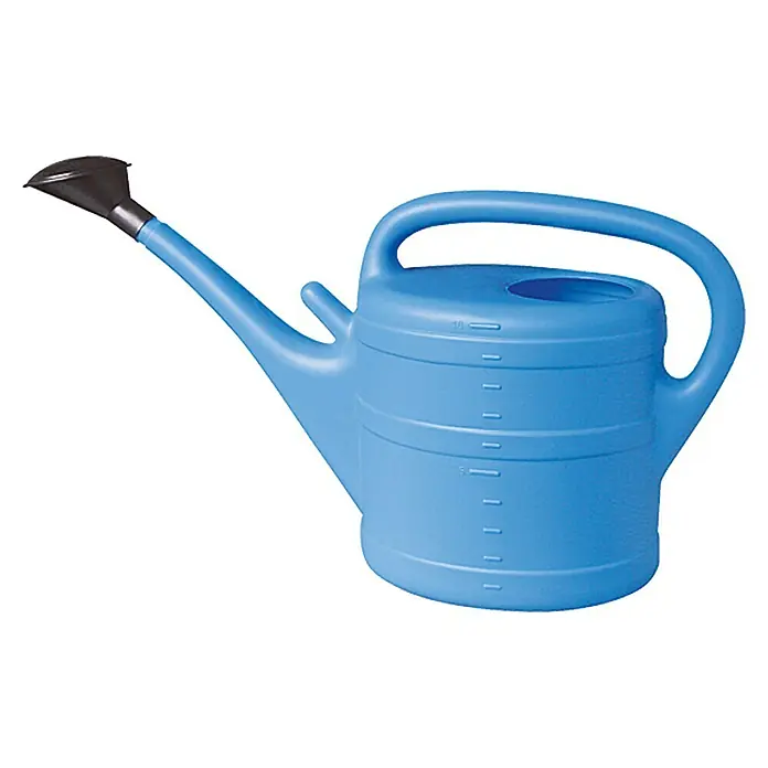 Geli Gießkanne - Hellblau, 10 l - Blaue Gießkanne mit schwarzem Sprinklerkopf und praktischen Füllstandsanzeigen für präzises Gießen im Garten oder auf dem Balkon.