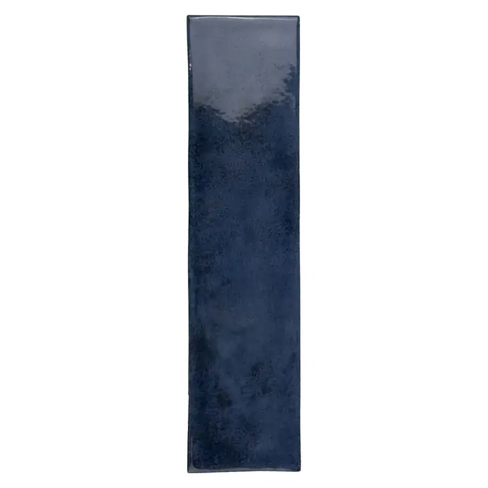 Wandfliese Santorini - 7,5 x 30 cm, Dark Blue, Glänzend - Dunkelblaue rechteckige Fliese mit strukturierter Oberfläche und glänzender Oberkante.