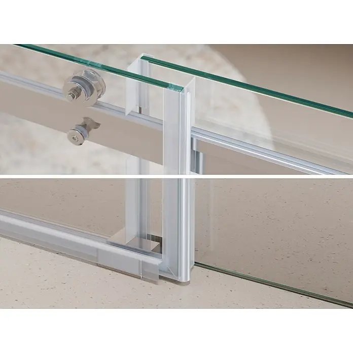 Nischenschiebetür 118,5-120 cm - Höhe: 200 cm, aus durchsichtigem 6 mm Sicherheitsglas -  - Klare Glasduschwand mit polierten Metallbeschlägen und transparenten Dichtungen, zeigt Schiebemechanismus und Wasserbarriere.