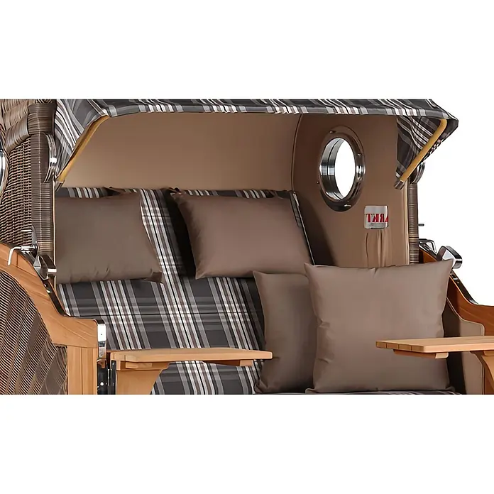 Mr. Deko Strandstuhl Strandkorb Düne Grande Bullauge Teak PE Grey Dessin 522 - 1 Stk., Teakholz. Polyrattan, Rückenlehne verstellbar, PE Grey - Geflochtener Strandkorb mit Holzrahmen, karierter Polsterung, braunen Kissen und kleinen Beistelltischen.