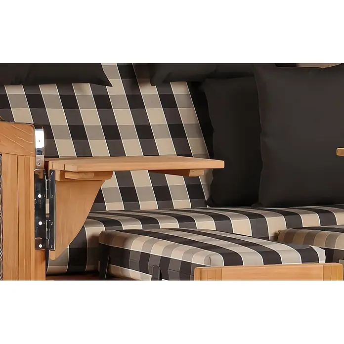 Mr. Deko Strandstuhl Strandkorb Düne Grande Bullauge Teak PE Grey Dessin 505 - 1 Stk., Teakholz. Polyrattan, Rückenlehne verstellbar, PE Grey - Gartenstuhl mit schwarz/beigen Karokissen, schwarzen Polstern und Holzrahmen mit klappbarem Beistelltisch.