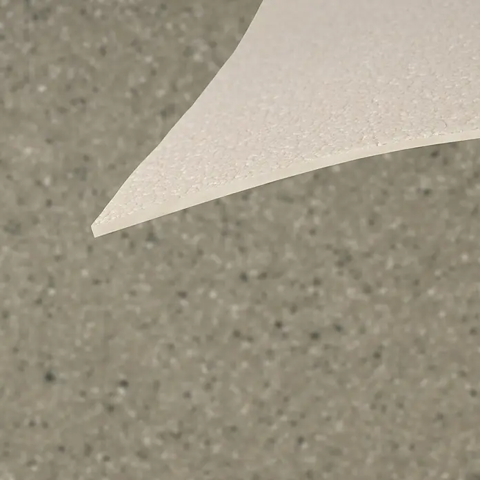 Vinylboden CV-Belag - 250 x 200 cm, Mira 690D - Dünnes, hellbeiges texturiertes Material mit leicht gebogener Kante.