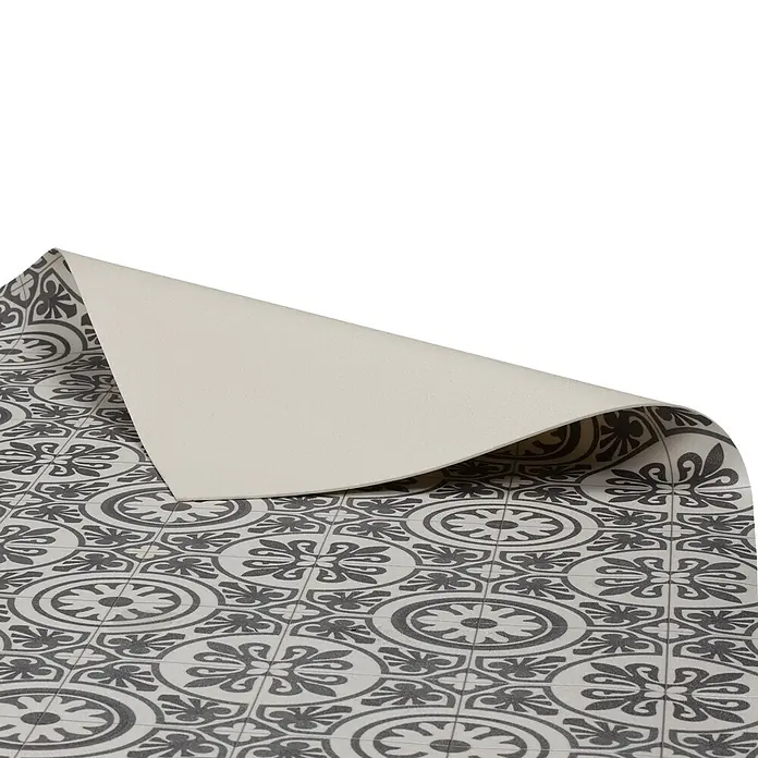 Vinylboden CV-Belag - 1.100 x 200 cm, Lagos 909D - Grau-weiß gemusterter Vinylboden mit aufgerollter Ecke, die die helle Unterseite zeigt.