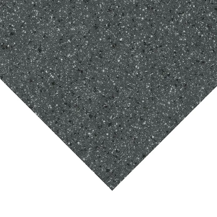 Vinylboden CV-Belag - 1.400 x 100 cm, Mira 990D - Nahaufnahme eines dunkelgrau gesprenkelten Materials mit weißen und schwarzen Flecken.