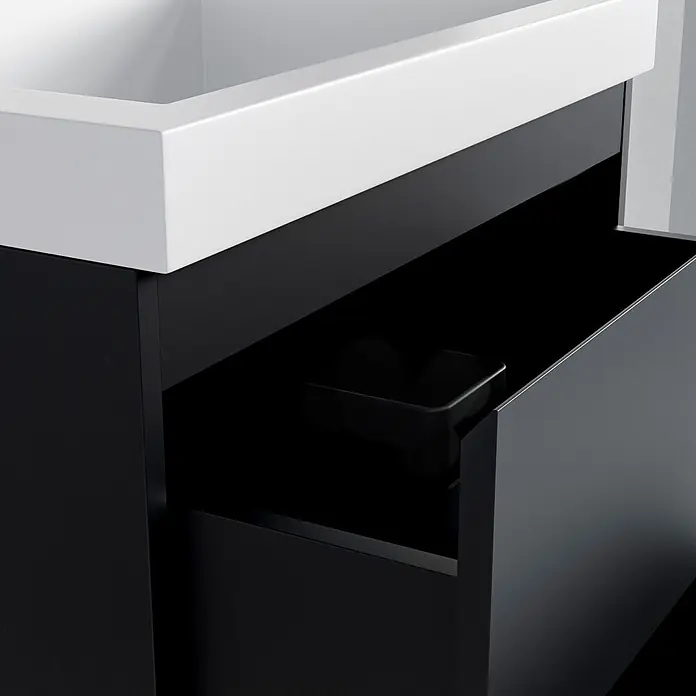 LOMAZOO Badmöbel-Set BMSET-60-MZ-WW - Gesamtbreite Badmöbel: 60 cm, Mattschwarz - Weißes Waschbecken auf dunklem Waschtischunterschrank mit geöffneter Schublade und schwarzem Ordnungseinsatz.