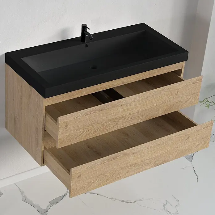 LOMAZOO Badmöbel-Set BMSET-100-LE-WZ - Gesamtbreite Badmöbel: 100 cm, Helles Eichenholz - Wandhängender Badezimmerschrank mit schwarzem Waschbecken und hellbraunen Holzschubladen, offen.