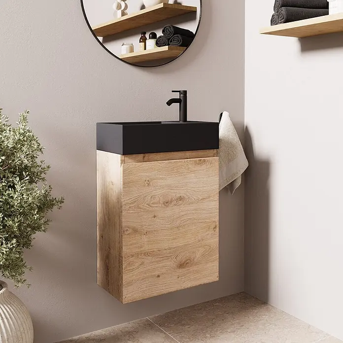 LOMAZOO Badmöbel-Set F01-1247-Z - Gesamtbreite Badmöbel: 40 cm, Helles Eichenholz - Hängender Badezimmerschrank mit schwarzem Waschbecken, Holzunterschrank und schwarzem Wasserhahn.