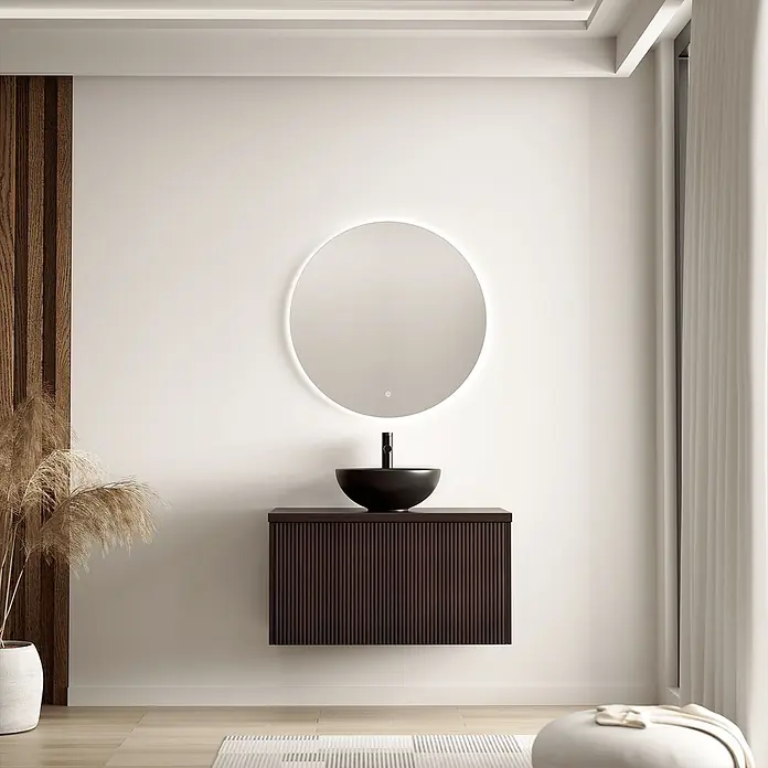 LOMAZOO Badmöbel-Set MES-RIB-WZ-80 - Gesamtbreite Badmöbel: 80 cm, Nussbaum - Moderner Waschtisch aus dunklem Rippenholz mit schwarzem Aufsatzwaschbecken und rundem LED-Spiegel.