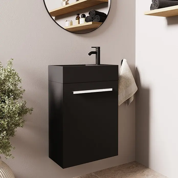 LOMAZOO Badmöbel-Set F03-MZ-Z - Gesamtbreite Badmöbel: 40 cm, Mattschwarz - Schwarzer wandhängender Badunterschrank mit integriertem Waschbecken und Armatur, in einem modernen Badezimmer.