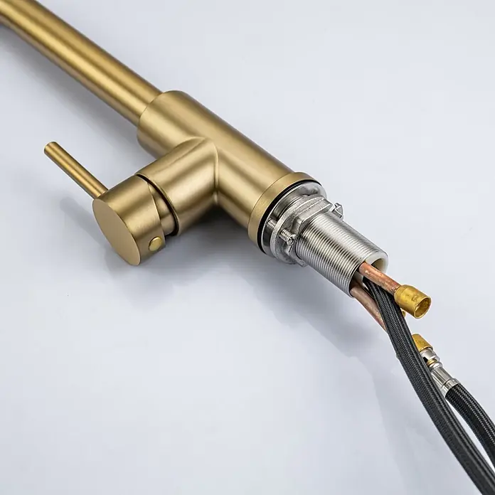 LOMAZOO Spültischarmatur LMZ-SPHINX - Goud - Küchenarmatur in gebürstetem Gold mit Einhebelmischer, internen Kupferrohren und geflochtenen Schläuchen für die Installation.