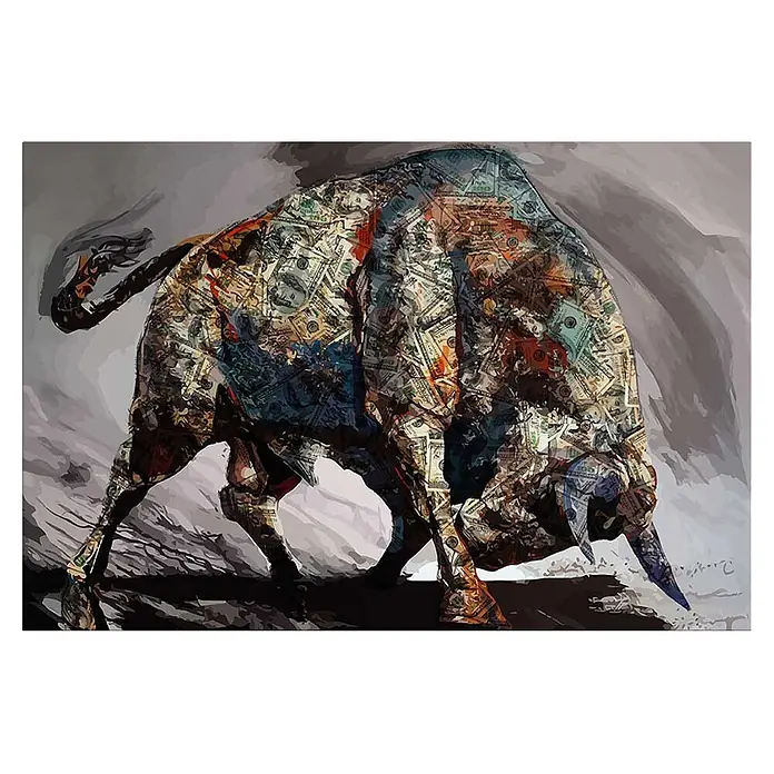 Dotcomcanvas Decopanel - Money Bull, B x H: 116 x 78 mm - Eine künstlerische Darstellung eines angreifenden Stiers, dessen Körper aus US-Dollar-Scheinen besteht, die Finanzkraft symbolisieren.