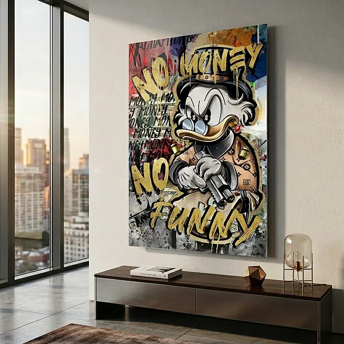 Dotcomcanvas Decopanel - No Money Duck, B x H: 58 x 90 cm - Großformatiger Pop-Art-Leinwanddruck mit Comic-Ente und "NO MONEY NO FUNNY"-Text, in modernem Wohnraum ausgestellt.