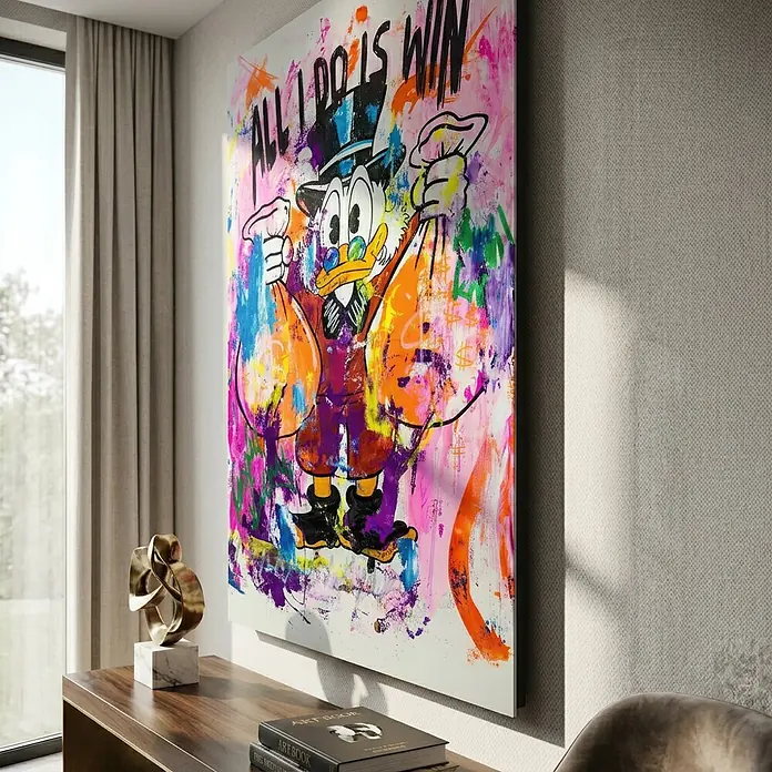 Dotcomcanvas Decopanel - Money Bags, B x H: 58 x 90 cm - Großes, abstraktes Leinwandbild von Dagobert Duck mit Geldsäcken und dem Text „ALL I DO IS WIN“ in einem modernen Raum.
