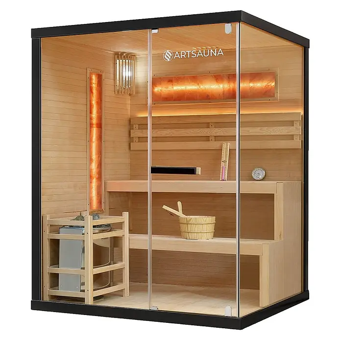 Artsauna Elementsauna Vantaa - L x B x H: 150 x 140 x 190 cm - Moderne Innensauna mit schwarzem Rahmen, Glasfront, hellem Holzinterieur, Ofen, Bänken und beleuchteten Salzlampen.