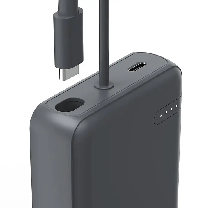 Hama Powerbank 00201739 "Travel" mit Kabel 10000mAh 2 Ausgänge: 2x USB-C - Grau - Dunkelgraue Powerbank mit integriertem Kabel und separatem USB-C-Anschluss, zeigt Ladestandsanzeige.