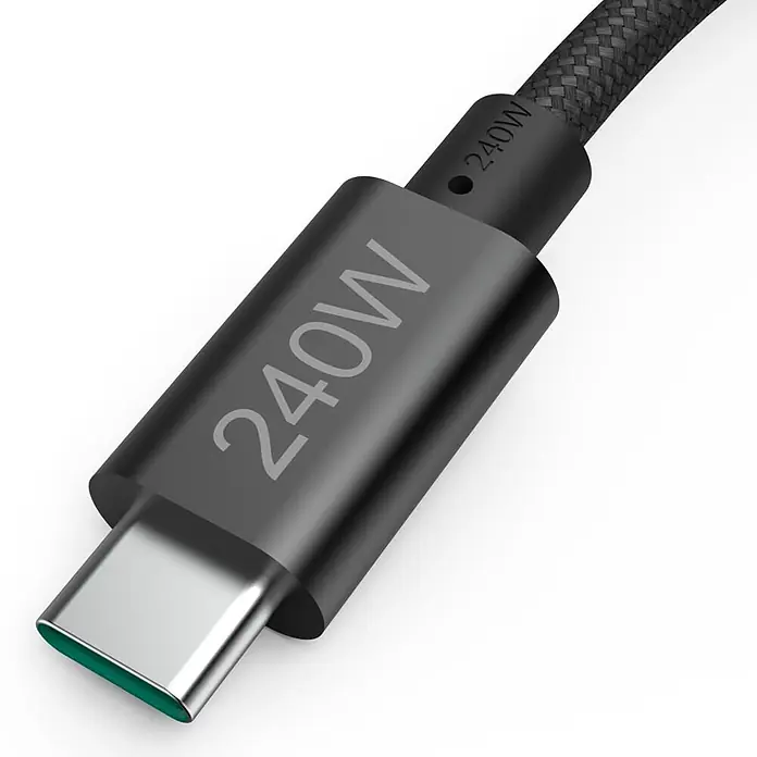 Hama USB-Kabel USB 3.2 Gen1 USB-C 00201702 - 1,5 m, Schwarz - Schwarzer geflochtener USB-C-Kabelstecker mit silbernem Stecker, grüner Innenseite und „240W“-Leistungsangabe.