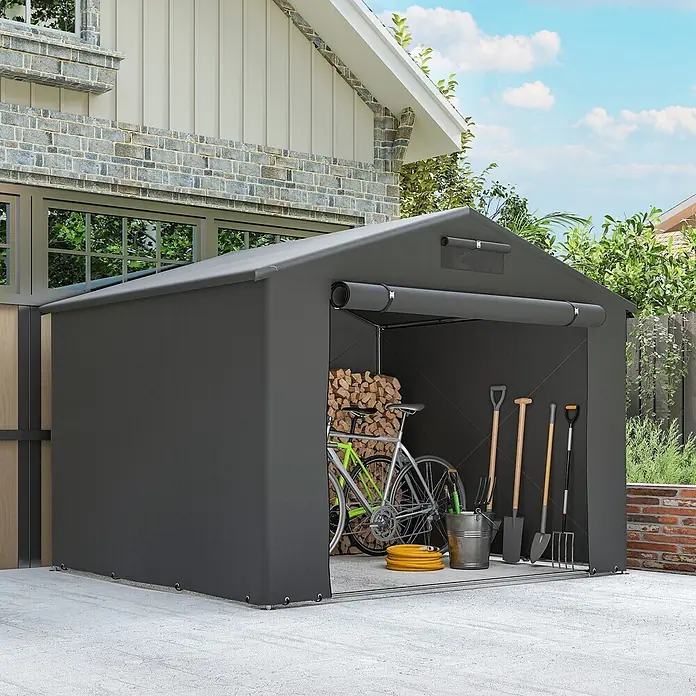 Outsunny Zeltgarage Dunkelgrau 247L x 180B x 202H cm -  - Dunkelgrauer Stoffschuppen mit Rolltor, in dem ein Fahrrad, Brennholz und Gartengeräte lagern.