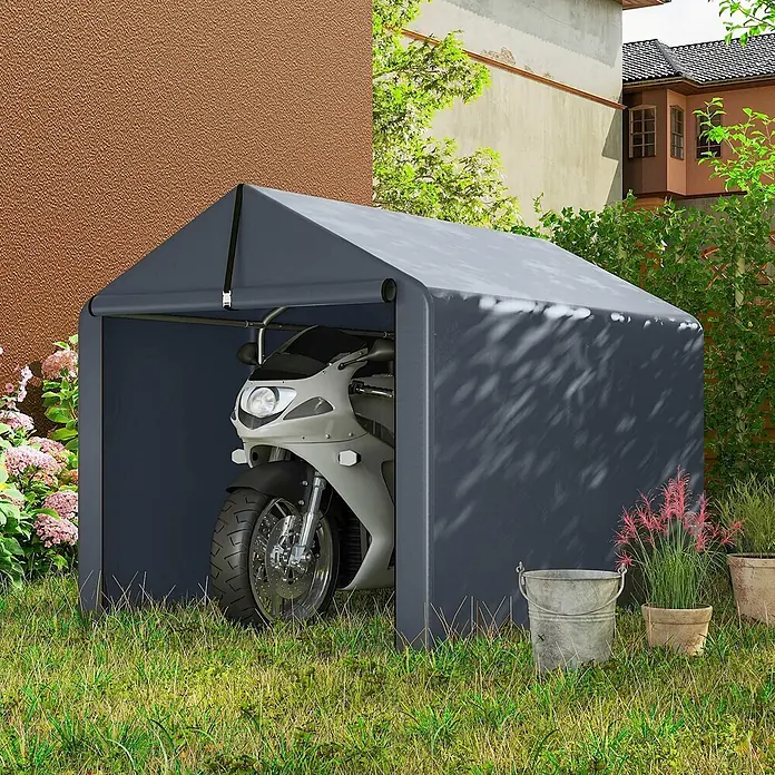 Outsunny Gerätehaus - Außenbreite inkl. Dachüberstand: 162 cm, Außentiefe inkl. Dachüberstand: 221,5 cm, Stahl, Dunkelgrau - Dunkelgrauer Stoff-Motorradunterstand schützt ein weißes Motorrad auf einem Rasen.