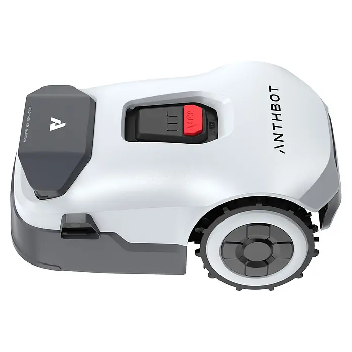 Anthbot Mähroboter Genie 3000 - 3.600 m², Schnittbreite: 20 cm, Satellitengestützte Navigation, RTK - Weiß-grauer ANTHBOT Mähroboter mit rotem STOP-Knopf und großen Rädern. Mit QUADVISION + RTK Technologie.