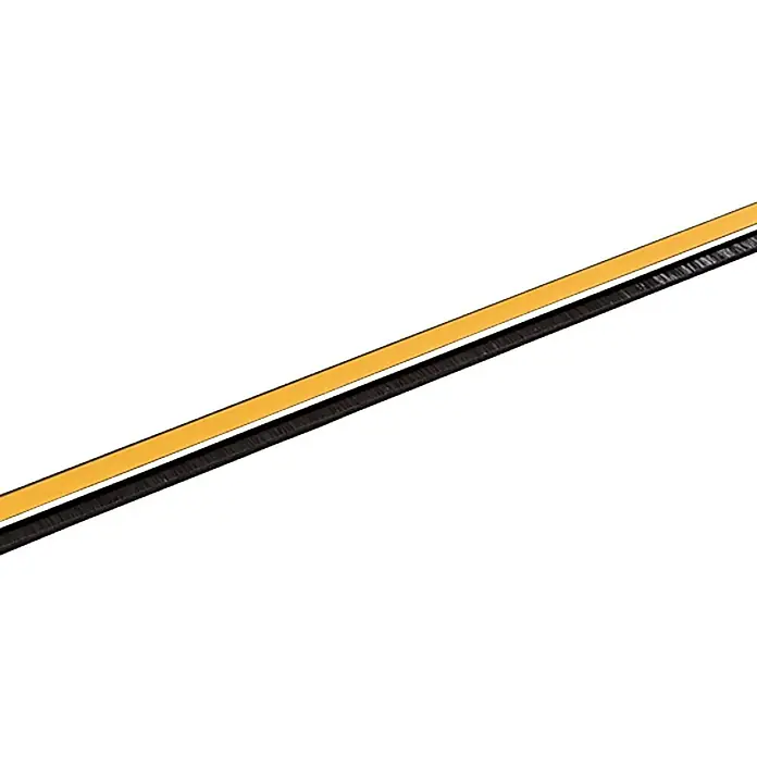 KÄLTESTOPP Türbodendichtung Automatik - Braun, 1 m, Spaltenbreiten bis 15 mm - Nahaufnahme einer selbstklebenden Dichtungsbürste mit schwarzen Borsten und gelbem Trägerpapier.