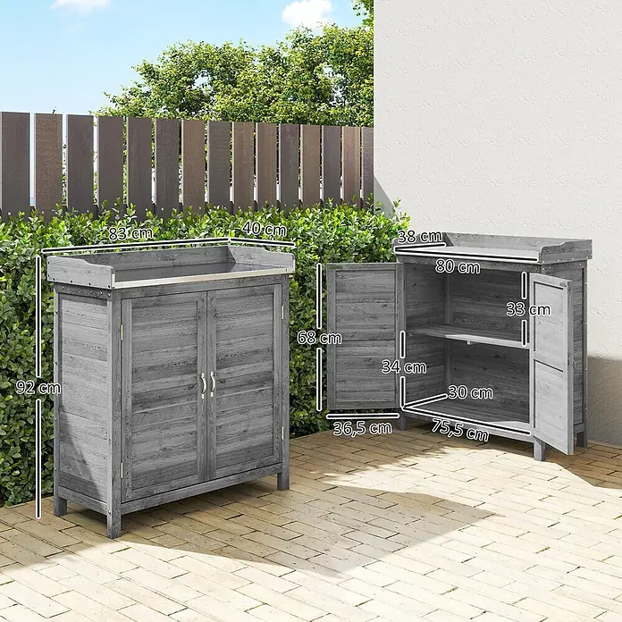 Outsunny Geräteschrank - Außenbreite inkl. Dachüberstand: 83 cm, Außentiefe inkl. Dachüberstand: 40 cm, Holz, Grau - Grauer Garten-Geräteschrank aus Holz mit Doppeltüren und Regalen, Maße wie 92 cm Höhe und 83 cm Breite.