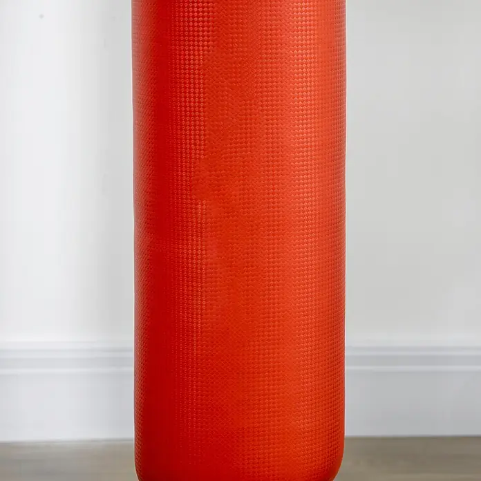 Sportnow Boxsack - Mehrfarbig - Roter Boxsack mit strukturierter Oberfläche.