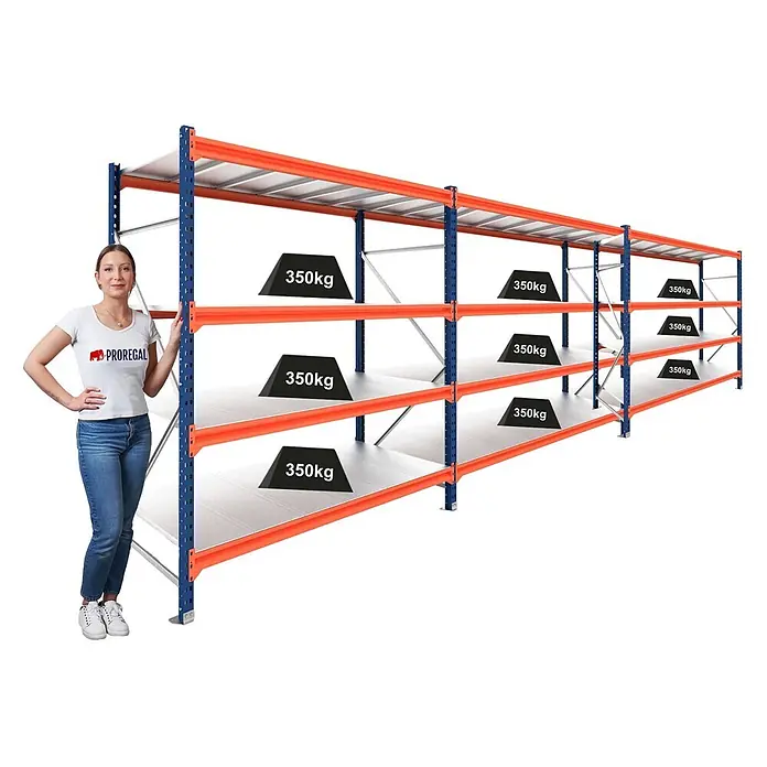 Proregal Schwerlastregal DOMINUS 3er Set mit Stahlplatten - H x B x T: 200 x 195 x 60 cm, Traglast pro Boden: 350 kg, Anzahl Böden: 4 Stk., Stecken, Blau/Orange - Hochleistungs-PROREGAL-Lagerregal mit blauen Ständern, orangefarbenen Trägern, weißen Böden und 350 kg Traglast pro Fach, Person zum Größenvergleich.
