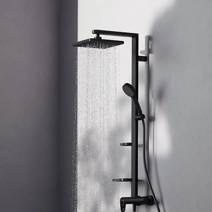Ideal Standard Alu+ Duschsystem Ceraflow BE204XG - Lochabstand: 60 cm, Anzahl Strahlarten: 2 Stk., Schwarz, Form Kopfbrause: Eckig - Schwarzes Duschsystem mit quadratischer Regendusche, Handbrause, integrierten Ablagen und fließendem Wasser.