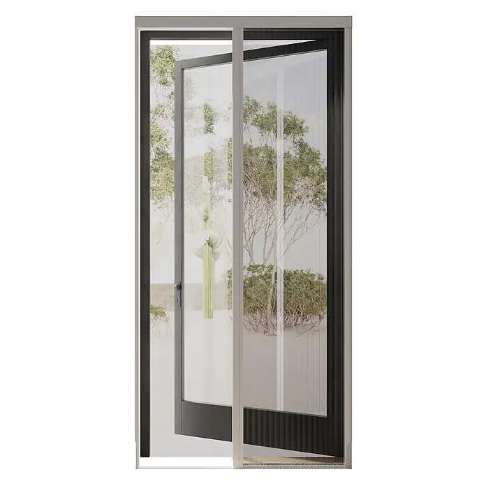 Cocoon Home Concepts Insektenschutz-Türplissee - B x H: 96 x 233 cm, Montage Insektengitter: Schrauben - Offene graue Tür mit schwarzem Plissee-Insektenschutz, der eine Wüstenlandschaft zeigt.