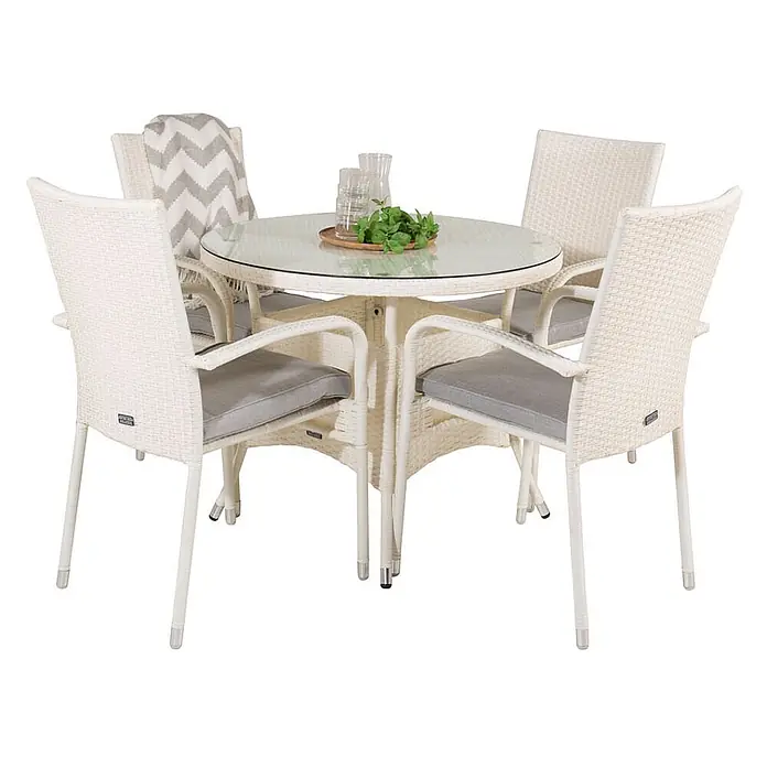 Ebuy24 Gartentisch-Set Volta - Gesamtumfang: 5 -tlg., L x B x H: 90 x 90 x 74 cm, Ø x H: 90 x 74 cm, Rattan, Stahl Aluminium, Glas, Klappbar - Weißes Garten-Essgruppe aus Polyrattan mit rundem Glastisch und vier Stühlen mit grauen Kissen.