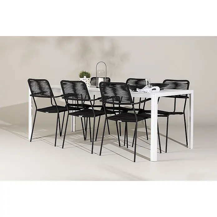Ebuy24 Gartentisch-Set Break - Gesamtumfang: 7 -tlg., L x B x H: 205 x 90 x 75 cm, Ø x H: 90 x 75 cm, Aintwood Aluminium Polyesterseil Stahl, Stapelbar - Weißer rechteckiger Esstisch mit sechs schwarzen geflochtenen Stühlen.