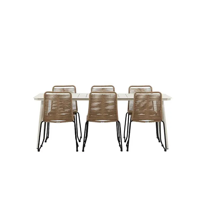 Ebuy24 Gartentisch-Set Lina - Gesamtumfang: 7 -tlg., L x B x H: 90 x 200 x 75 cm, Ø x H: 90 x 75 cm, Aluminium, Stapelbar - Rechteckiger heller Esstisch mit sechs Stühlen aus braunem Geflecht und schwarzen Metallbeinen.