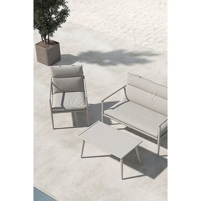 Ebuy24 Loungemöbel-Set Mazzaro - 4 -tlg., Stahl, Beige - Helle beige Outdoor-Lounge-Set: Sessel, Zweisitzer-Sofa und Latten-Couchtisch.