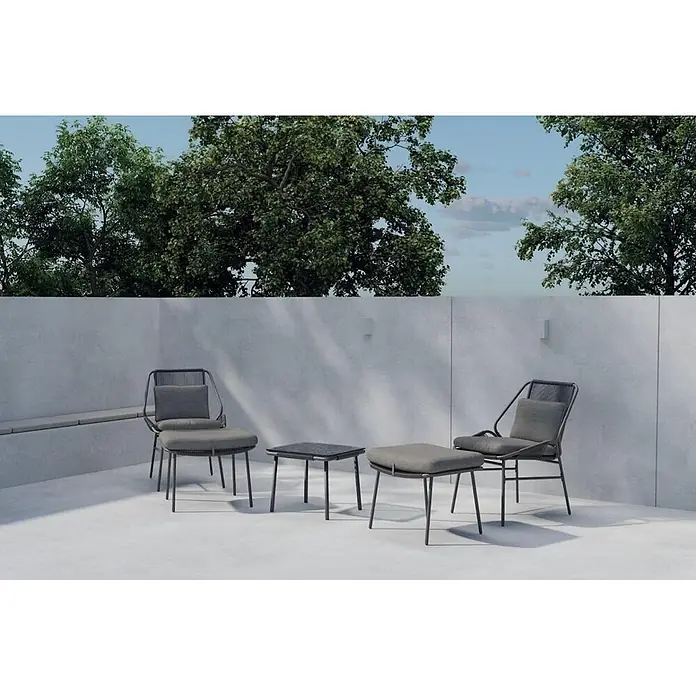 Ebuy24 Loungemöbel-Set Zakynthos - 5 -tlg., Stahl, Braun - Dunkelgraue Outdoor-Lounge-Sitzgruppe mit zwei Stühlen, zwei Hockern und einem Tisch.