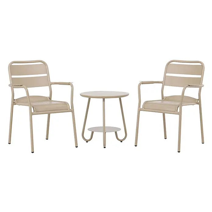 Ebuy24 Loungemöbel-Set Faro - 3 -tlg., Aluminium, Beige - Beiges Outdoor-Möbelset aus Metall: zwei Stühle mit Armlehnen und ein runder Beistelltisch mit Ablage.