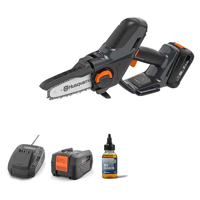 Husqvarna Akku-Kettensäge Aspire P5-P4A - 18 V, 2,5 Ah, Li-Ionen, 1 Akku, Schwertlänge: 12 cm - Husqvarna Akku-Mini-Kettensägen-Set in Schwarz-Orange, mit Akku, Ladegerät, Ersatzakku und Bio-Kettenöl.