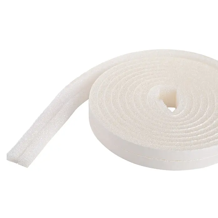 KÄLTESTOPP Schaumstoffdichtung - Weiß, 6 m x 10 mm x 6 mm, Spaltenbreiten 1 - 5 mm - Rolle weißes Schaumstoff-Dichtungsband, zur Isolierung und Abdichtung.