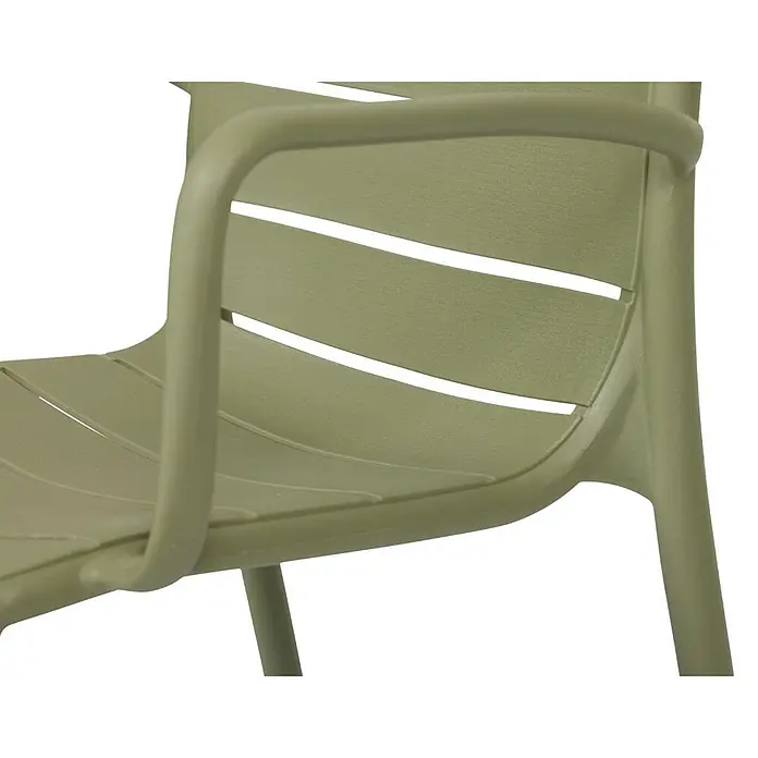 Ebuy24 Gartenstuhl Silja - Kunststoff, Grün, B x T x H: 55 x 57 x 80 cm - Salbeigrüner Kunststoff-Sessel mit Lamellenrücken, Sitzfläche und Armlehnen.