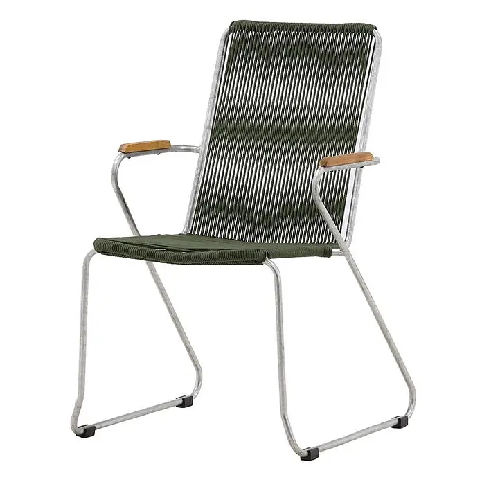 Ebuy24 Gartenstuhl Bois 2er-Set - Polypropylen, Stahl, Grün, B x T x H: 60 x 63 x 93 cm - Dunkelgrüner geflochtener Stuhl mit silbernem Metallrahmen und Holzarmlehnen.