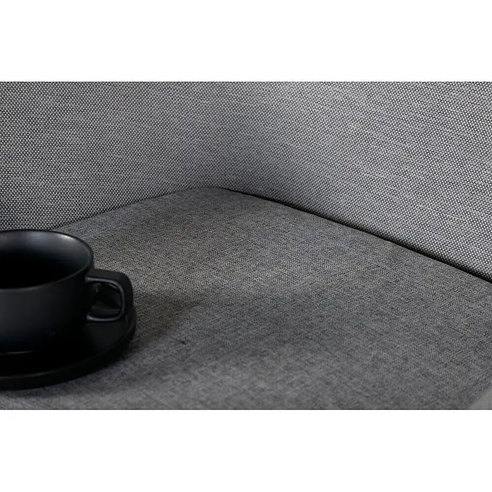 Ebuy24 Gartenstuhl Spoga 2er-Set - Mischtextilien (Textilien und Polyester), Weiß, B x T x H: 60 x 62 x 81 cm - Mattschwarze Tasse und Untertasse auf einer grauen Stoffoberfläche.