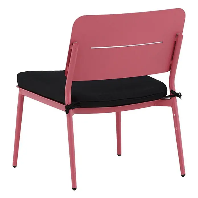 Ebuy24 Gartensessel Lina 2er-Set - 100 % Polyester, Stahl, Altrosa, B x T x H: 55 x 59 x 74 cm - Rosafarbener Metall-Lounge-Sessel mit schwarzem Kissen.