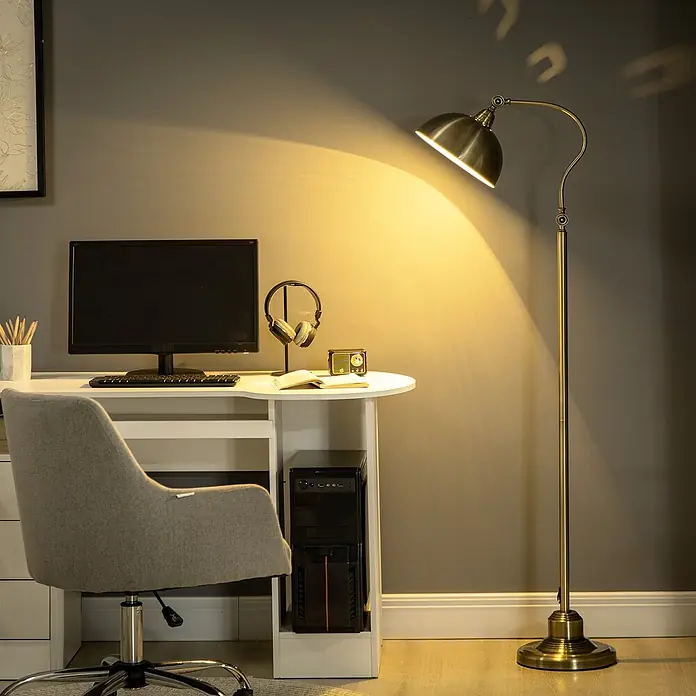 Homcom Stehleuchte - 40 W, Höhe: 152 cm, Bronze, Bronze - Bronze Stehlampe spendet warmes Licht auf einem Home-Office-Schreibtisch.