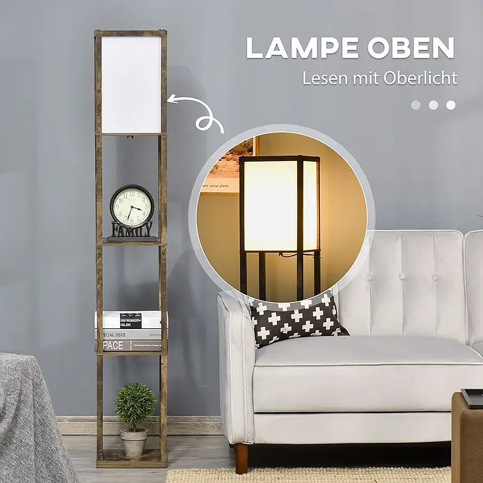 Homcom Stehleuchte - 40 W, Rustikal Braun, Weiß, E27 - Dunkle Holz-Stehlampe mit weißem Stoffschirm und integrierten offenen Regalen, neben einem hellgrauen Sofa.