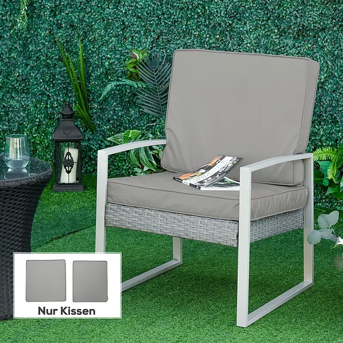 Outsunny Sitzauflage Niederlehner - Niederlehner, 2 Stk., L x B x H: 56 x 52 x 7 cm, Polyester, Hellgrau - Grauer Outdoor-Sessel mit hellgrauen Polstern, grauer Rattan-Optik und weißem Metallgestell.
