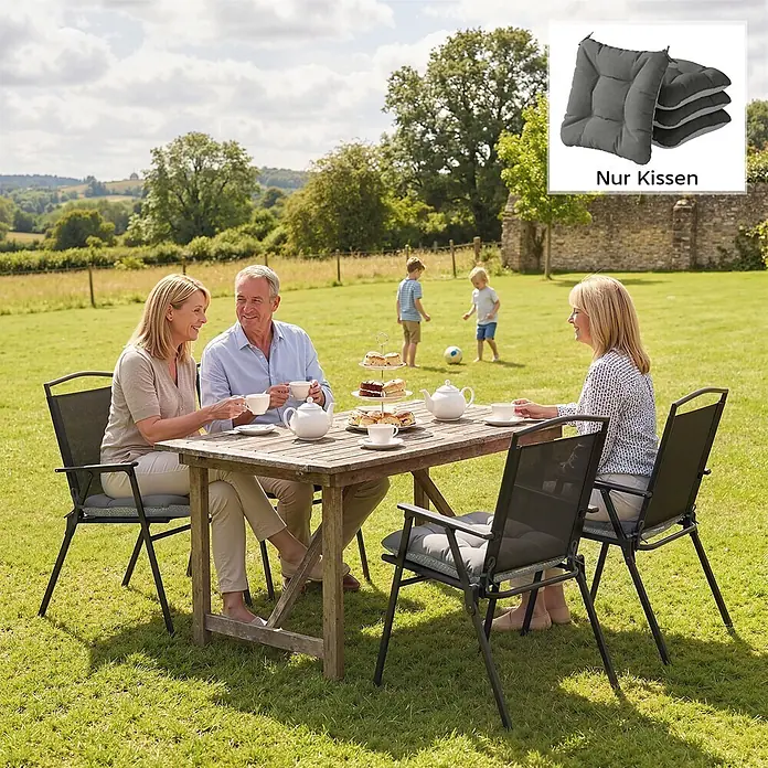 Outsunny Sitzauflage - Gartenstühle, 4 Stk., Polyester, Schaumstoff, Dunkelgrau - Dunkelgraue Sitzkissen auf Gartenstühlen in einer Gartenumgebung. Ein Einsatzbild zeigt einen Stapel von drei Kissen.