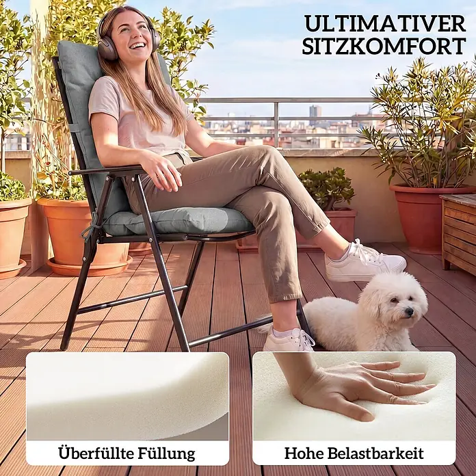 Outsunny Sitzauflage Niederlehner - Niederlehner, 2 Stk., L x B x H: 120 x 50 x 8 cm, PP-Baumwolle, Polyester, Hellgrau - Grauer, gepolsterter Klappstuhl für ultimativen Komfort, mit entspannter Frau und Nahaufnahmen der dicken, federnden Polsterung.